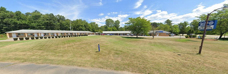 Courtesy Motel - Web Listing (newer photo)